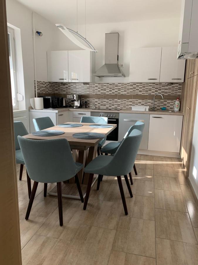 Thermal Next I Weninger Apartman Kiskunhalas Luaran gambar
